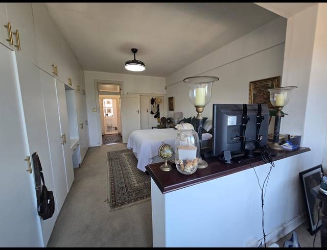 1.5 BEDROOM FLAT FOR SALE IN GLENWOOD